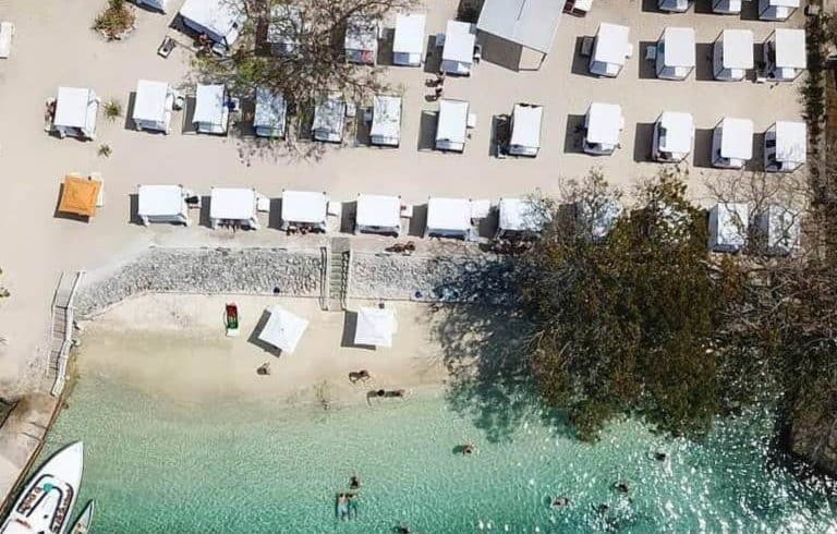 bora bora un club de playa en medio del mar
