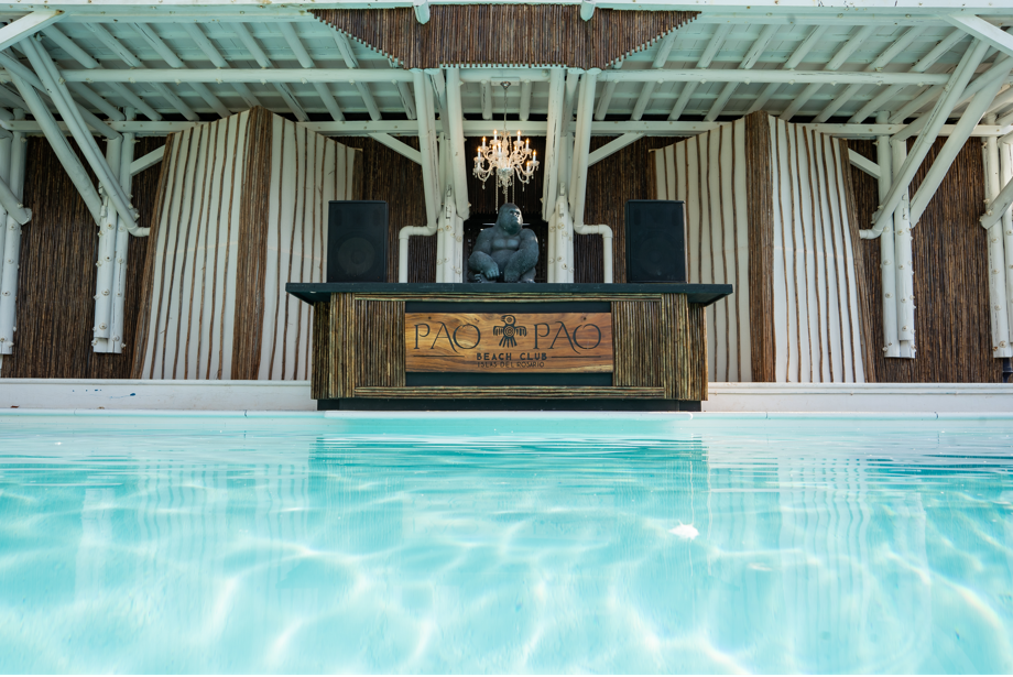 Pao Pao Beach club disfruta de la piscina y playa