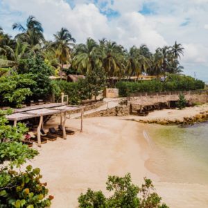Éteka Beach Club