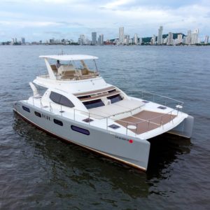 Catamaran Hope