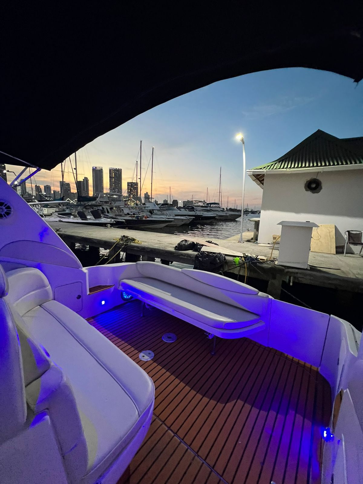 Yate Mamba 24 - Image 10