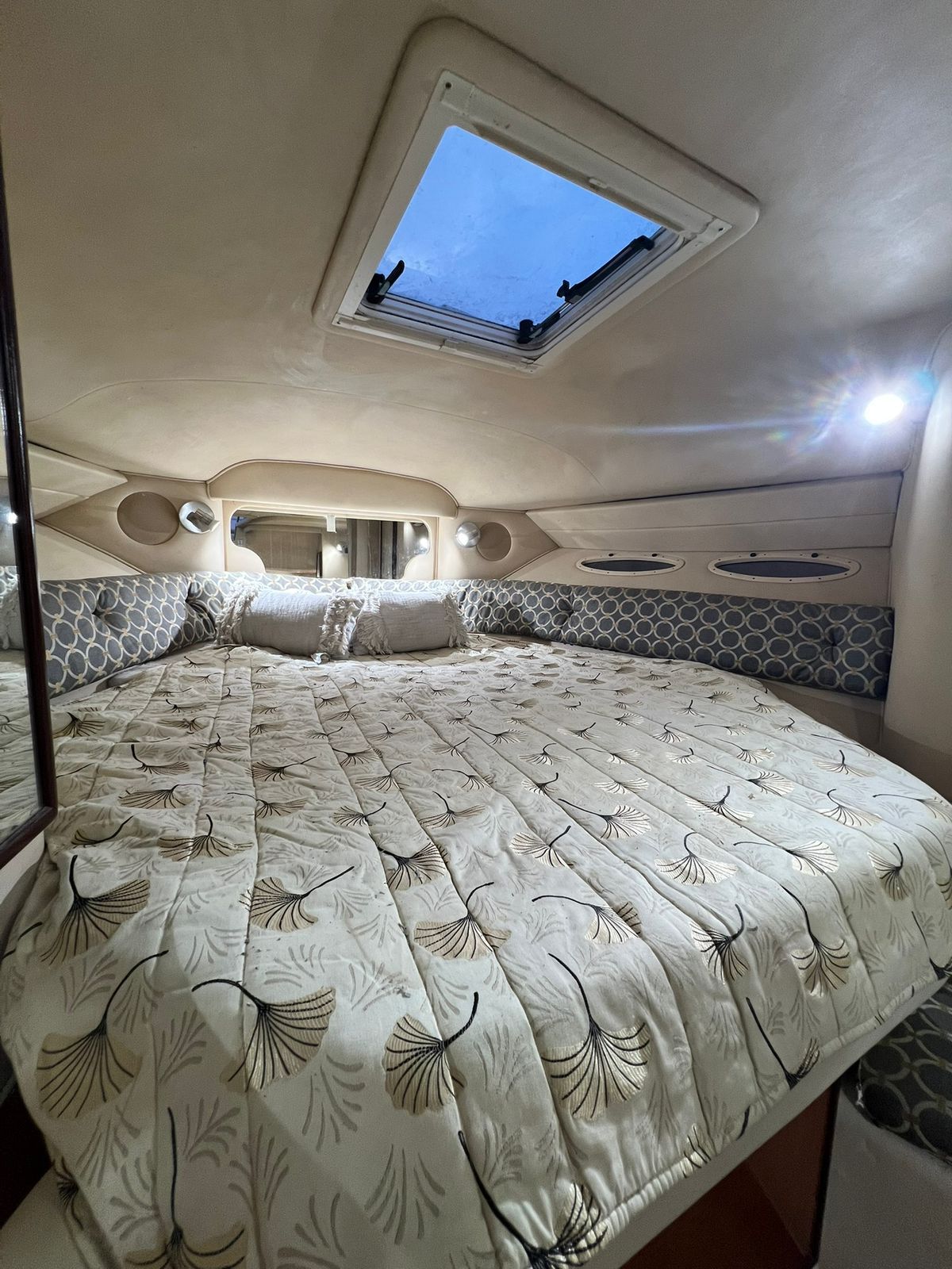 Yate Mamba 24 - Image 9