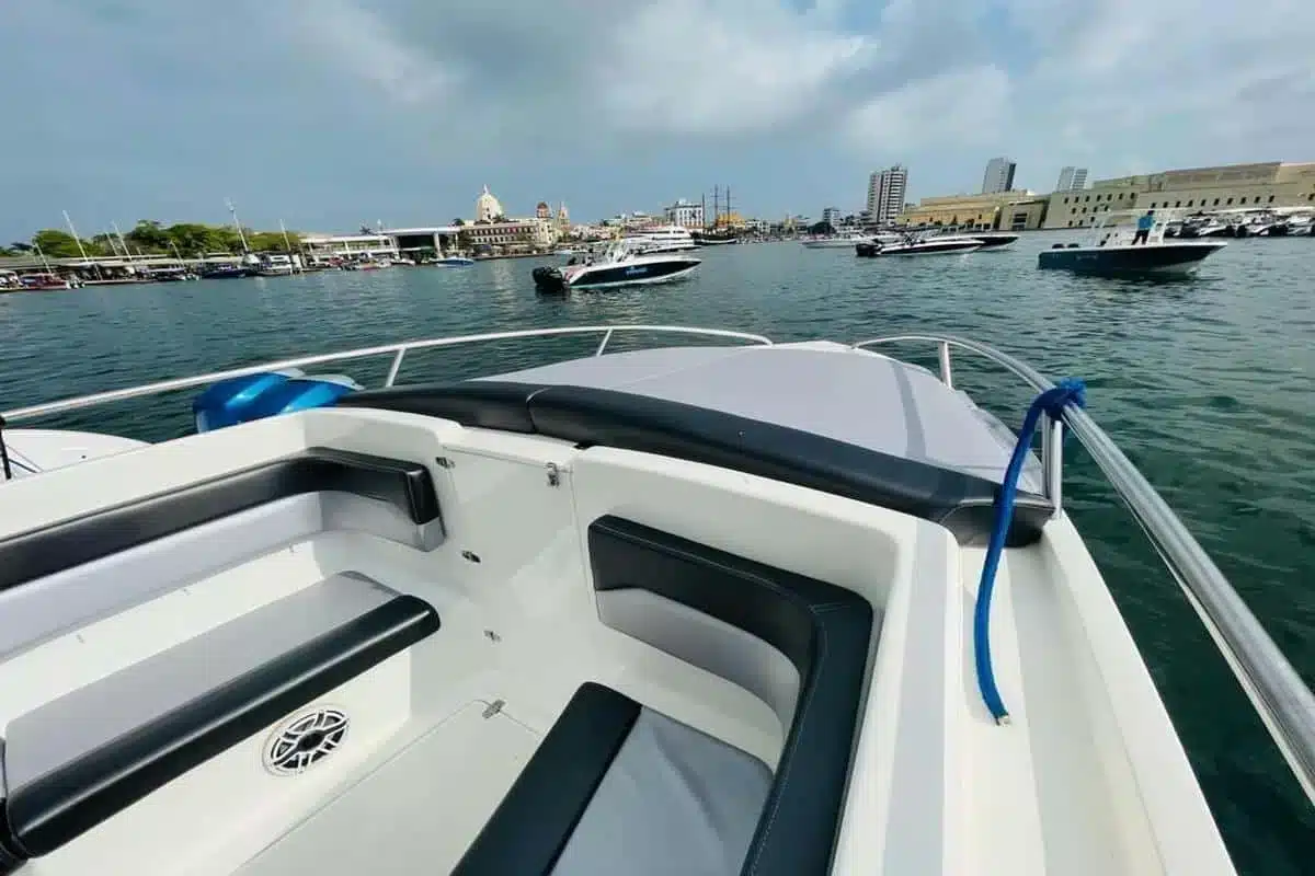 Lancha Bismarck - Image 4