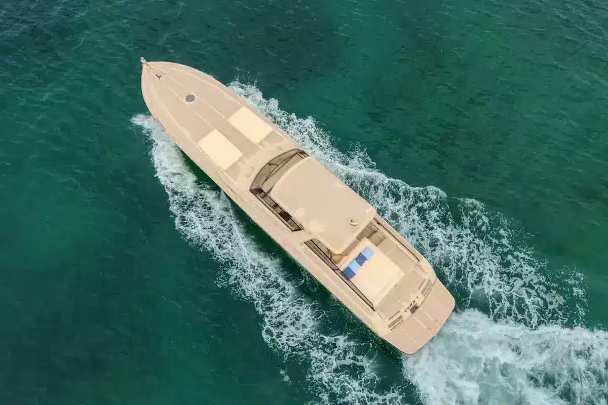 alquiler de yate privado en Cartagena para grupos Acuña